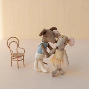 Ballet Dancer Mouse, Big Brother / Big Sister