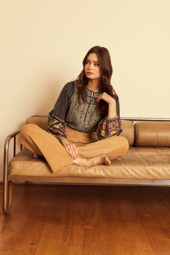 Emery Top