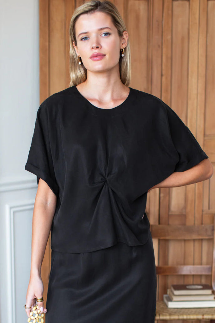 Knot Front Tee