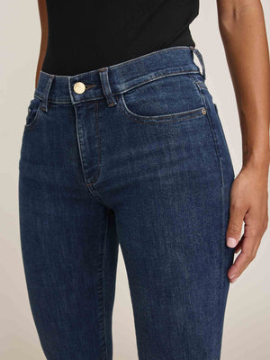 Mara Straight Instasculpt