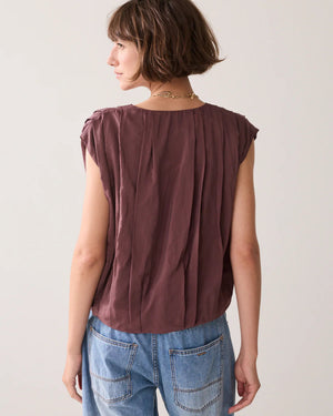 Sleeveless Blouse