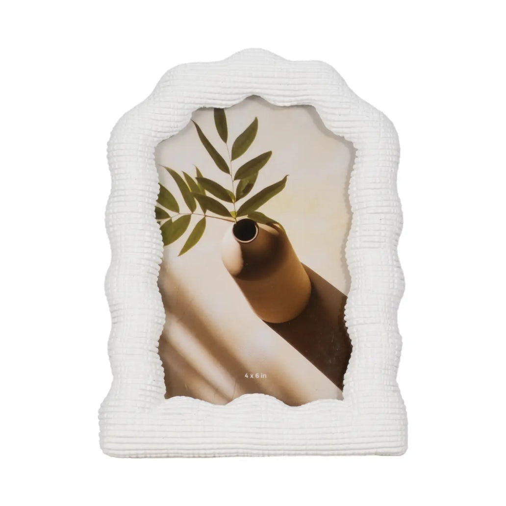 Resin Sculptured Wavy Arch Photo Frame