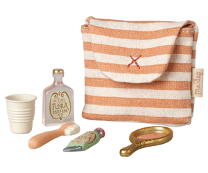 Toothbrush Set in Bag, Mouse
