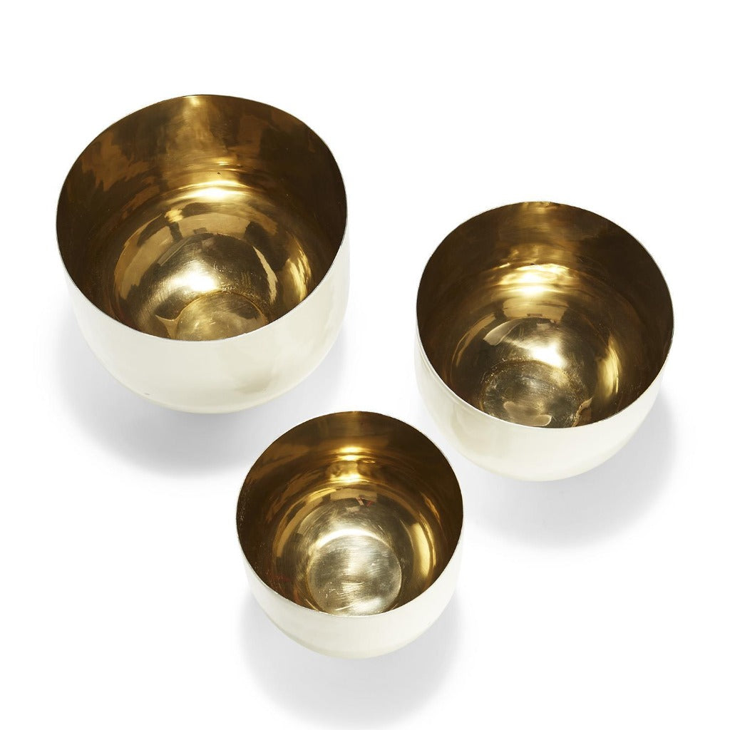 Set of white bowls with gold base detail, modern home décor from Raleigh boutique.